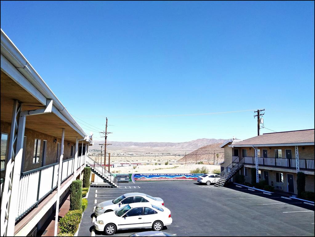 Star Inn On Route 66, Barstow Extérieur photo